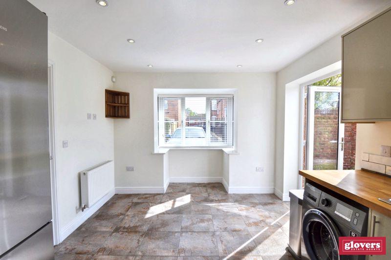 Dining kitchen