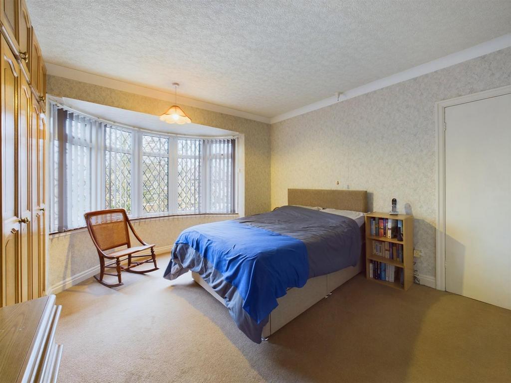 Bedroom: