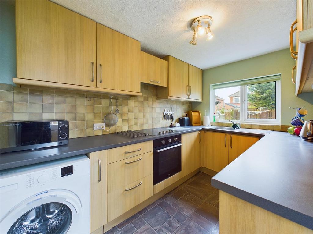 Kitchen: