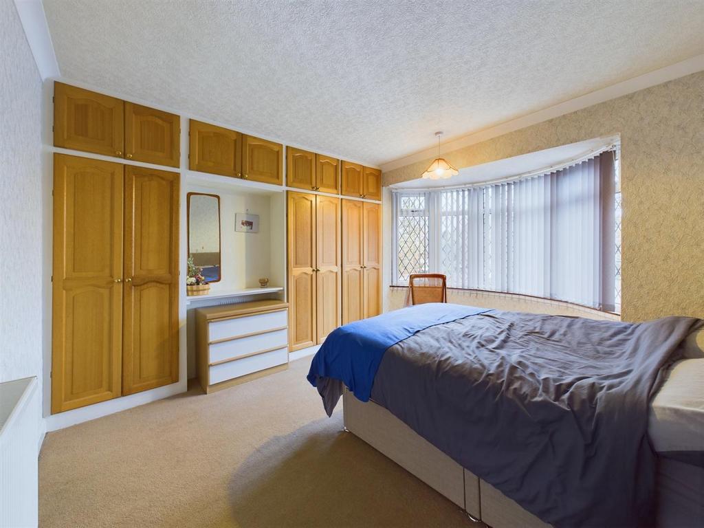 Bedroom: