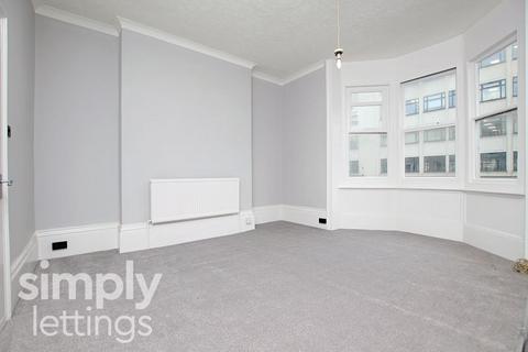 2 bedroom flat to rent, Queens Road, Brighton