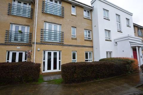 2 bedroom apartment to rent, Sovereign Heights, Slough