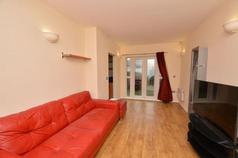 2 bedroom apartment to rent, Sovereign Heights, Slough