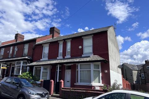 5 bedroom semi-detached house to rent, Rock Street, Manchester, M7