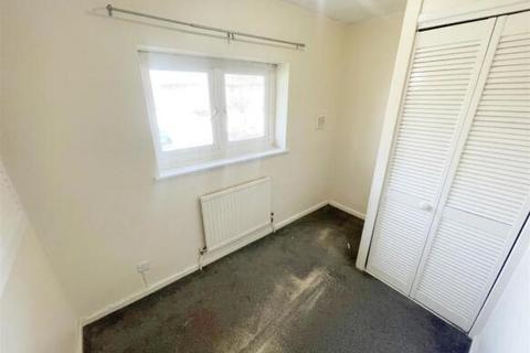 2 bedroom link detached house to rent, Petworth, Great Holm, Milton Keynes, MK8 9BG