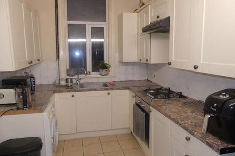 3 bedroom terraced house for sale, Rochdale Road, Oldham OL2