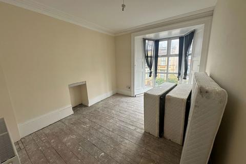 7 bedroom end of terrace house for sale, College Road, Bangor LL57