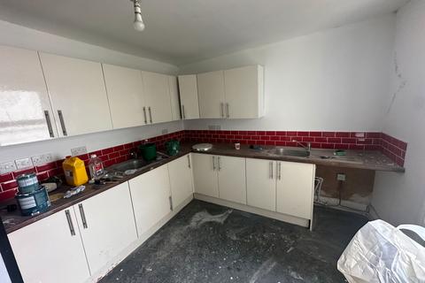 7 bedroom end of terrace house for sale, College Road, Bangor LL57