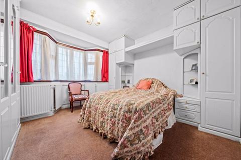 8 Plantagenet Close, Worcester Park, KT4 7DQ