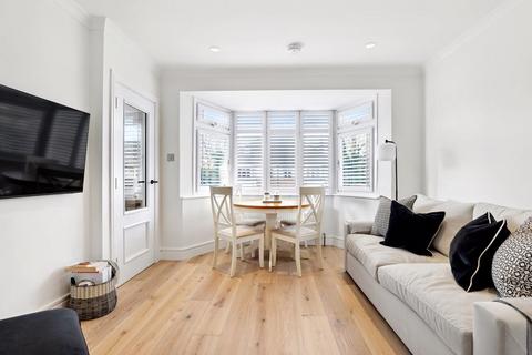 undefined, Warwick Road, Thames Ditton, KT7