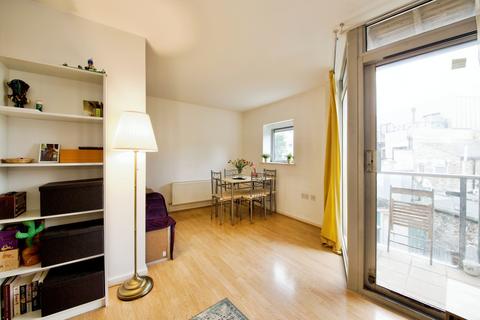 1 bedroom flat to rent, Violet Road, London