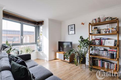 2 bedroom apartment for sale, Lewis Gardens, London