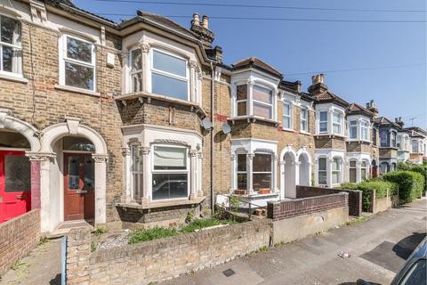 2 bedroom terraced house to rent, Godwin Road