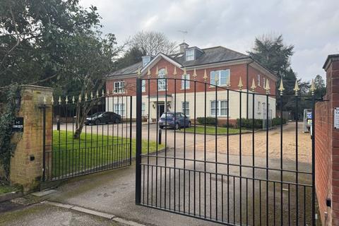 5, Cedar Court Cedar Close, Bagshot, GU19 5AN