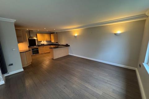 5, Cedar Court Cedar Close, Bagshot, GU19 5AN