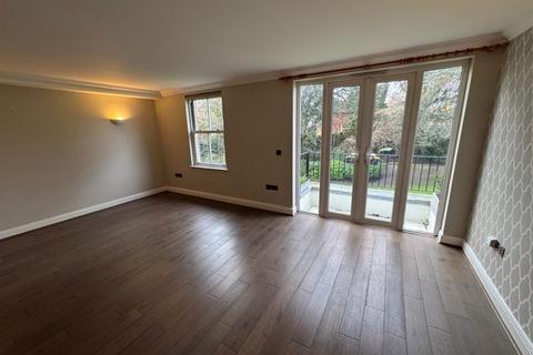 5, Cedar Court Cedar Close, Bagshot, GU19 5AN