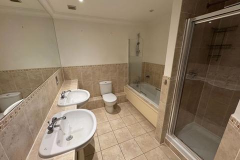 5, Cedar Court Cedar Close, Bagshot, GU19 5AN