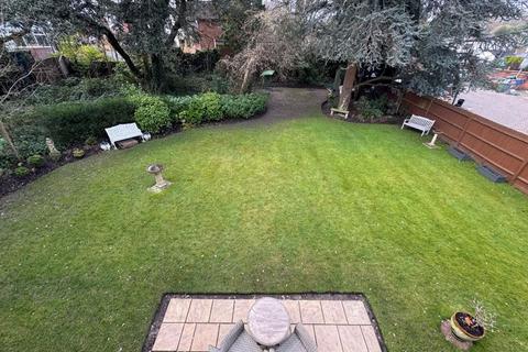5, Cedar Court Cedar Close, Bagshot, GU19 5AN