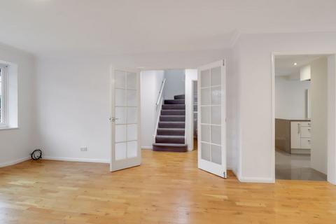 9 Cooper Road, Windlesham, GU20 6EA