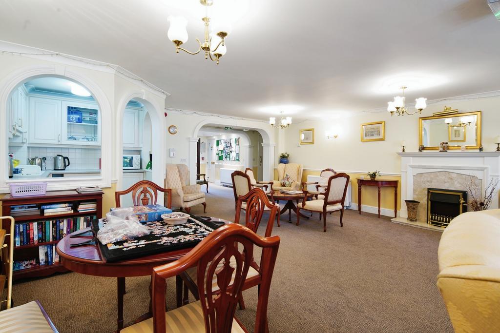 Residents lounge