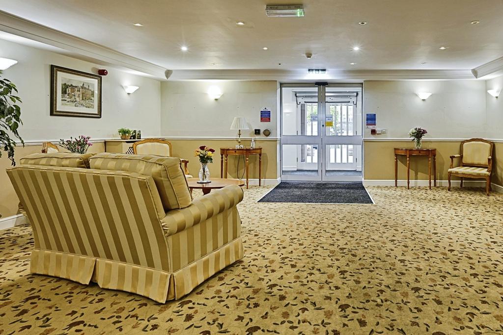Communal Lounge