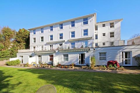 Glenside Court, Wellswood TQ1