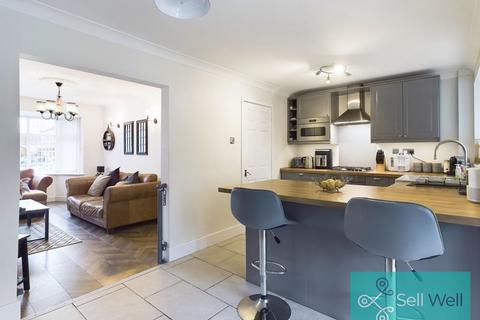 6 Friars Close, Tyldesley, Manchester, M29 8QB