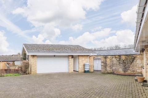 4 bedroom detached bungalow for sale, Glebe Rise, Banbury OX17