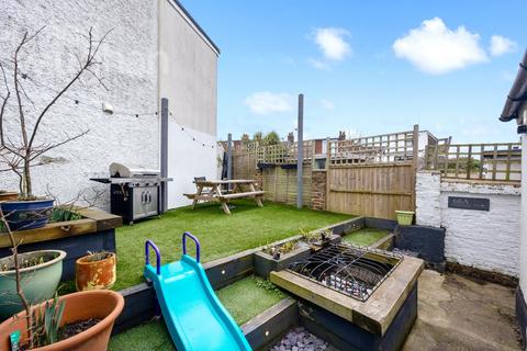 2 bedroom flat for sale, Lowther Road, Brighton, East Sussex, BN1