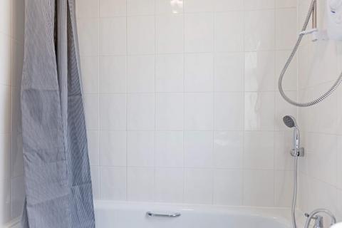 1 bedroom in a house share to rent, Filton Avenue, Bristol BS7