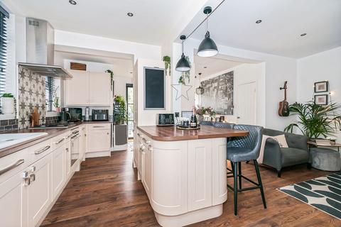 17 Elms Drive, Kirk Ella, Hull, HU10 7QH