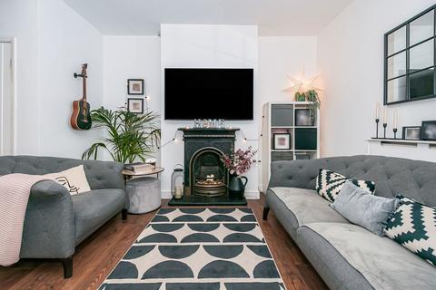 17 Elms Drive, Kirk Ella, Hull, HU10 7QH