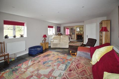 4 bedroom detached bungalow for sale, Edenham Road, Hanthorpe, Bourne, Lincolnshire, PE10 0RB