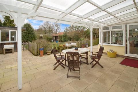 4 bedroom detached bungalow for sale, Edenham Road, Hanthorpe, Bourne, Lincolnshire, PE10 0RB