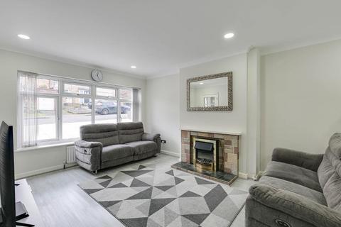 16 Lichfield Way, South Croydon, CR2 8SD