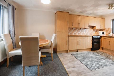 2 bedroom semi-detached bungalow for sale, Walnut Close, Wisbech St Mary, Wisbech, PE13 4SZ
