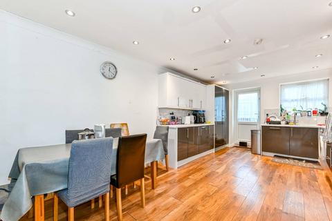 3 bedroom terraced house for sale, Belton Road, Forest Gate, London, E7