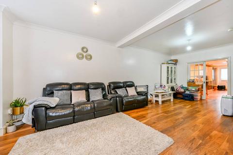 3 bedroom terraced house for sale, Belton Road, Forest Gate, London, E7