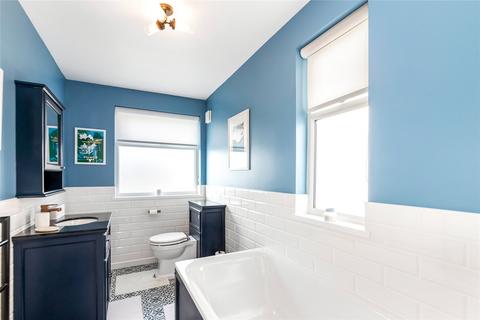 82 Spa Hill, London, SE19 3TZ