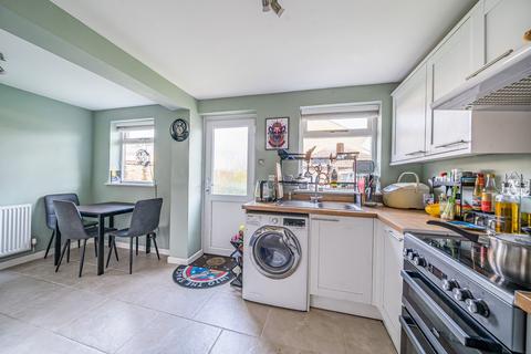 4 Axbridge, Bracknell, RG12 0XB