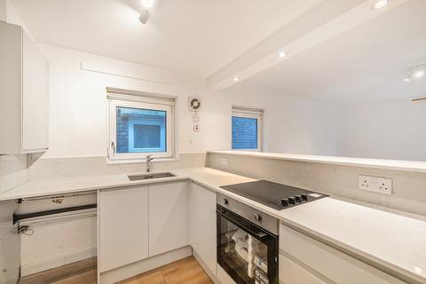 1 bedroom maisonette for sale, Stonegrove Gardens, Edgware, Middlesex