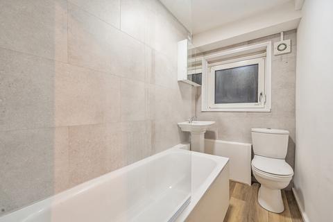 88 Stonegrove Gardens, Edgware, HA8 7TF