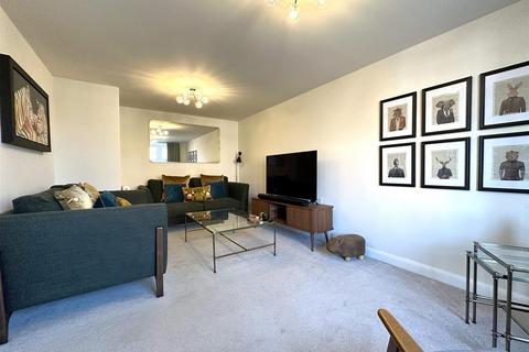 4 bedroom detached house for sale, Avro Road, Fernwood, Newark
