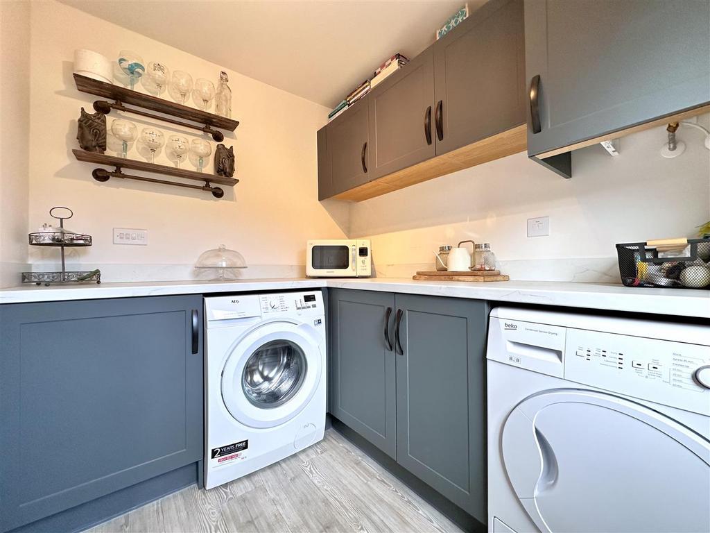 Utility Room 465