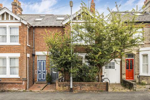 4 bedroom terraced house for sale, Hartington Grove, Cambridge CB1