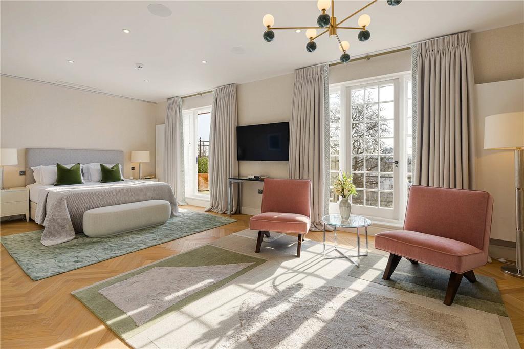 Principal Bedroom
