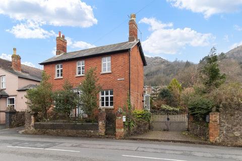 3 bedroom detached house for sale, 61 Cowleigh Road, Malvern, Worcestershire, WR14