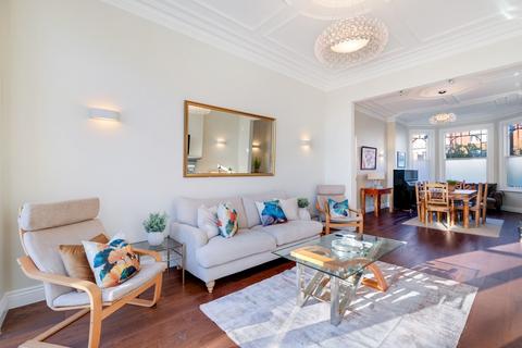 6 bedroom semi-detached house to rent, N10 Alexandra Park 48
