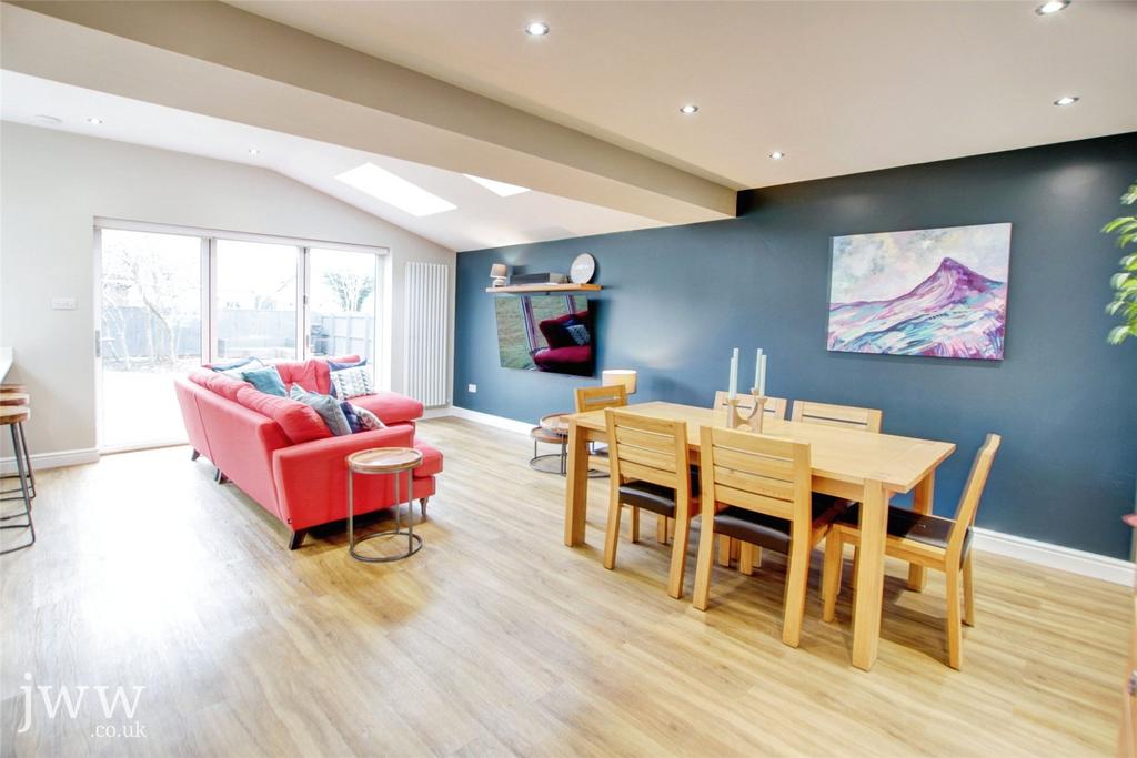 Dining/Family Room