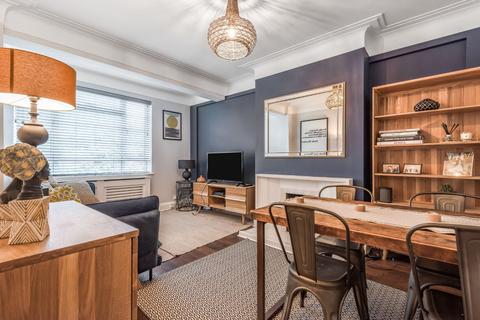 undefined, Woodside, Wimbledon SW19